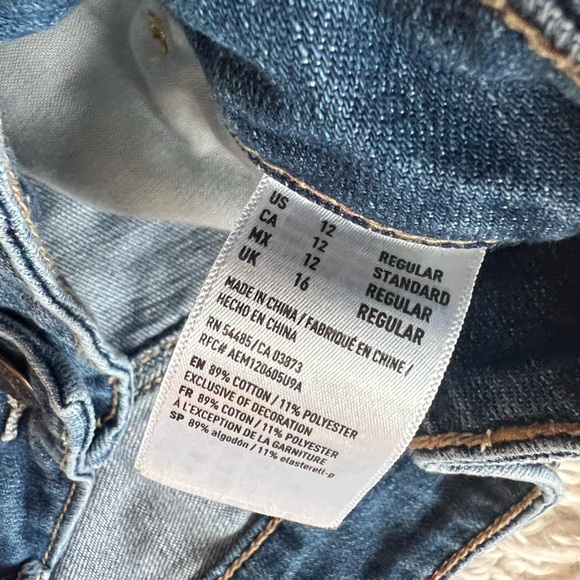 American Eagle Tomgirl Ripped Jeans - Picture 6 of 9